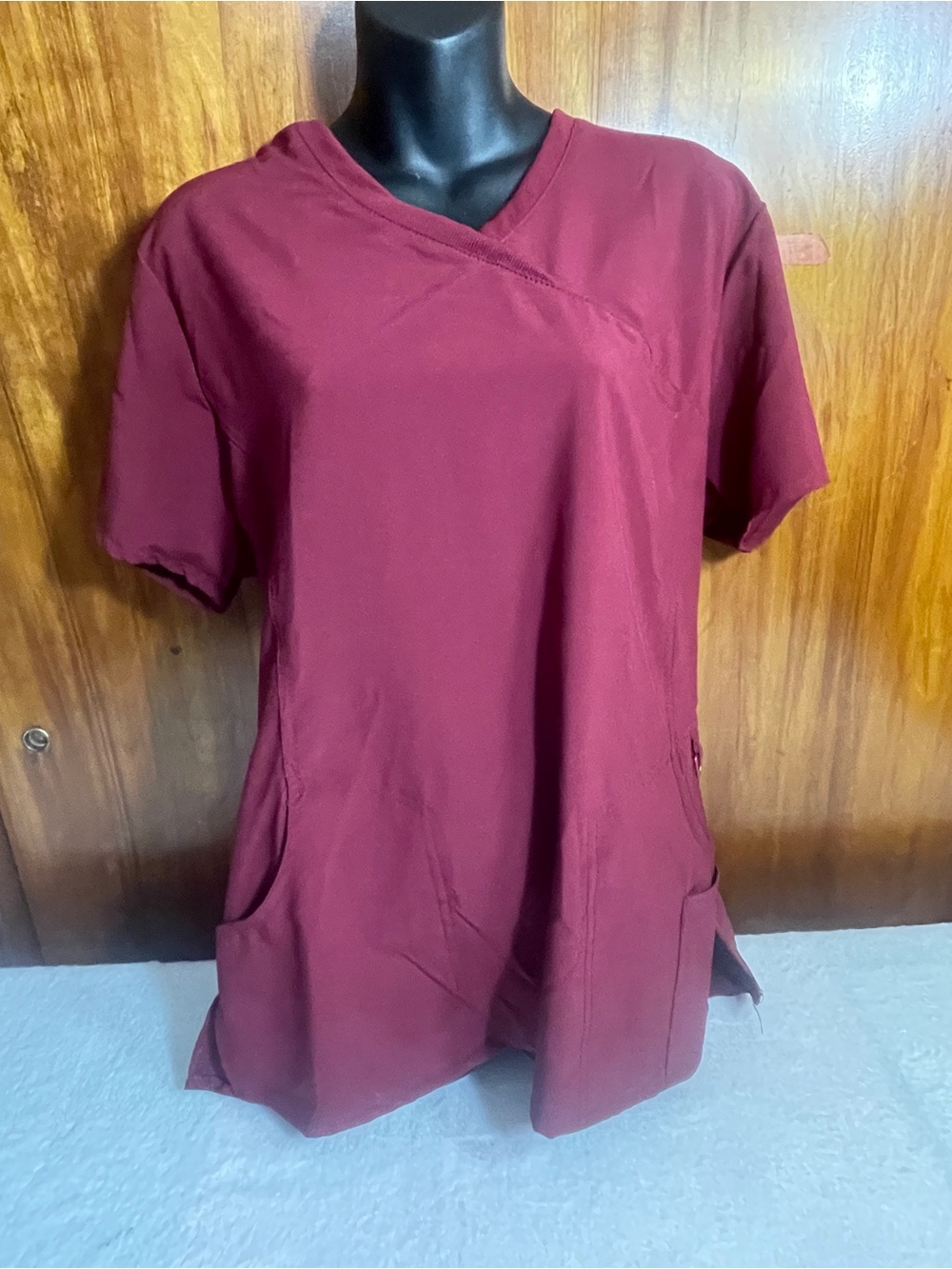Source Unknown Burgundy Women’s Scrub Top